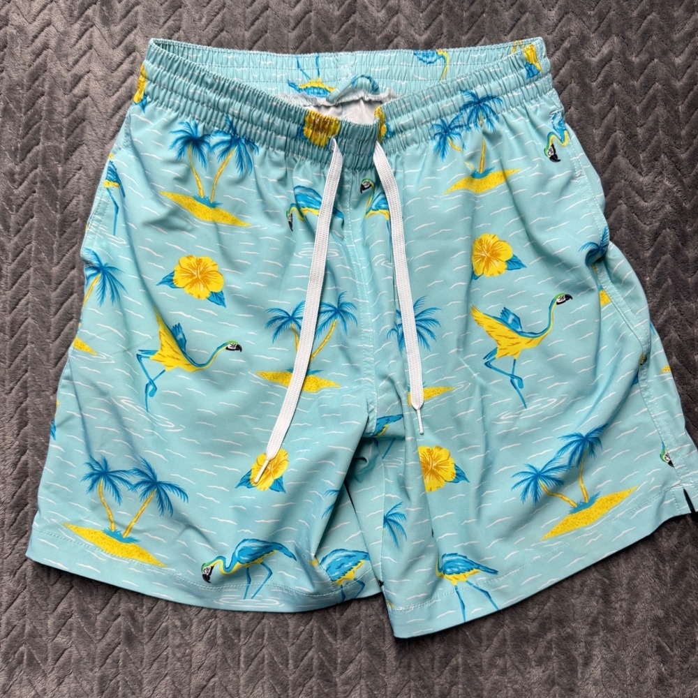 Chubbies Swim Trunks Small Light Blue Excellent Tropical Flamingo (2050)